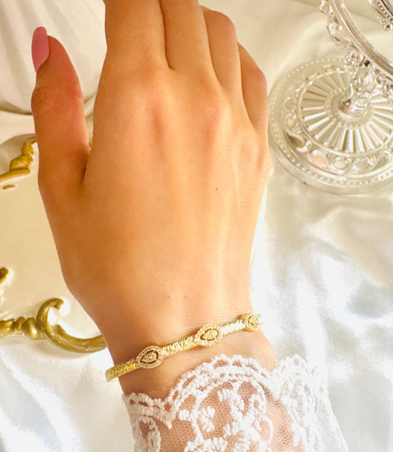 Tear zircon Italian bangle