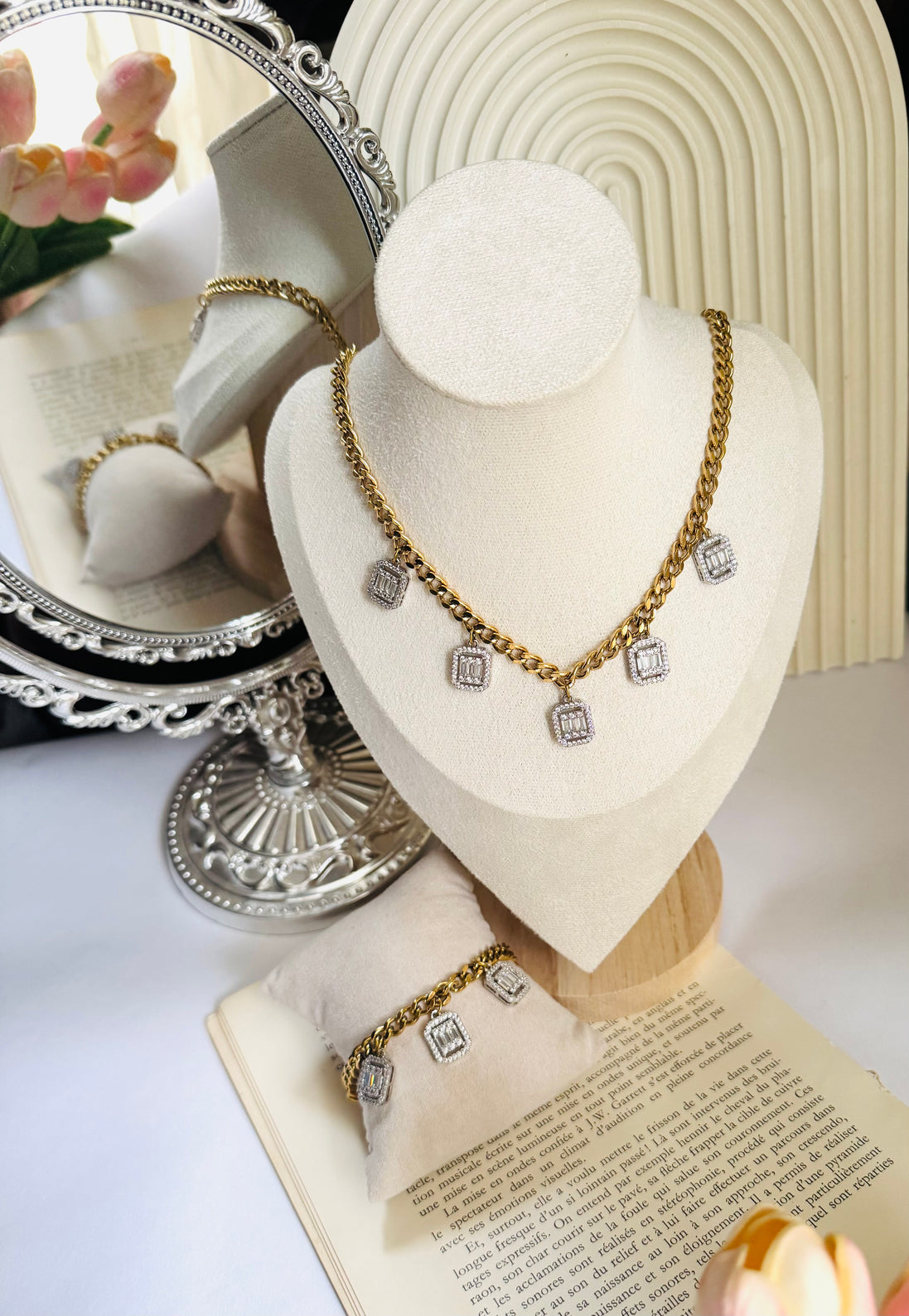 Many squares necklace