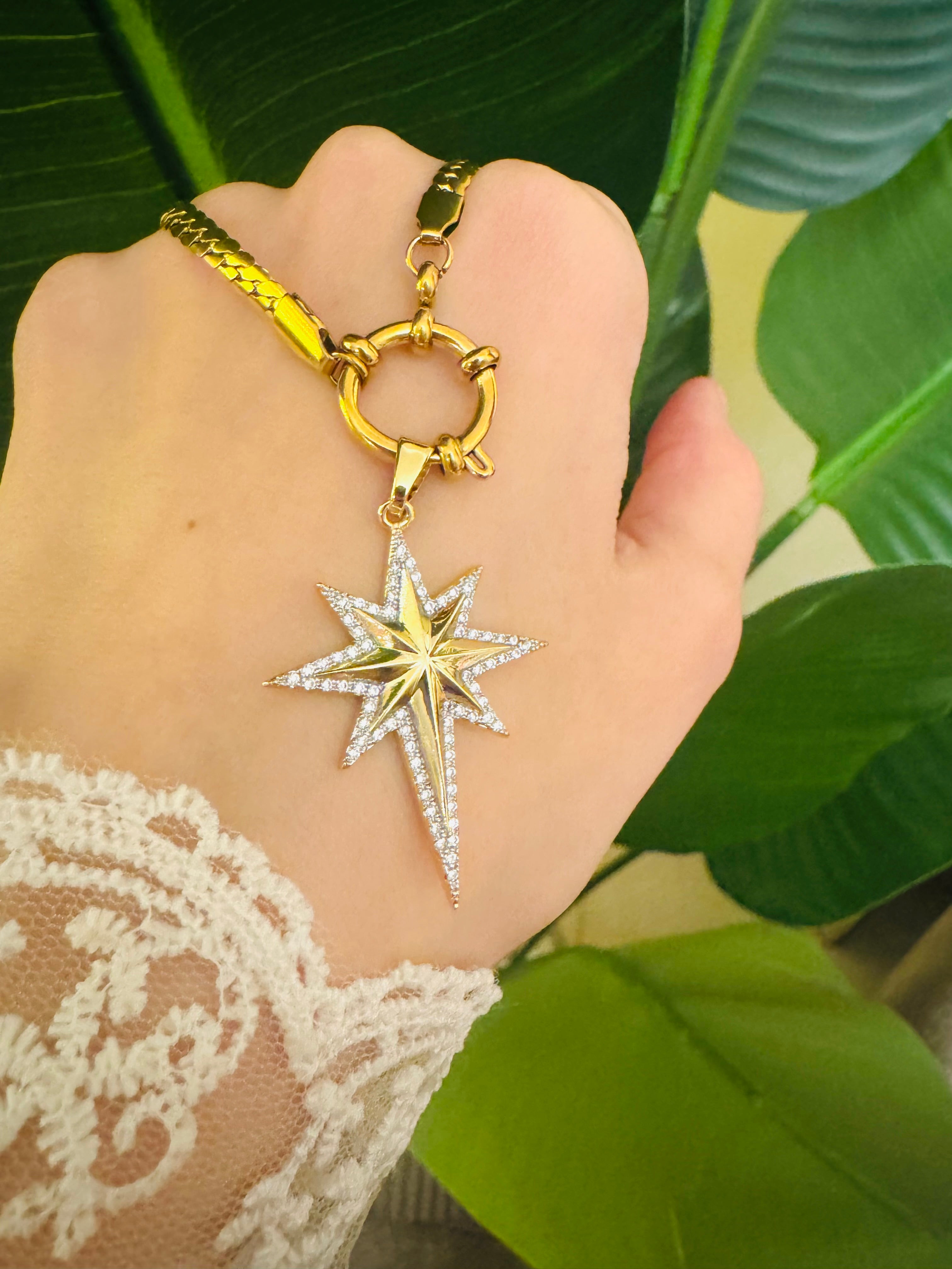 Star zircon necklace