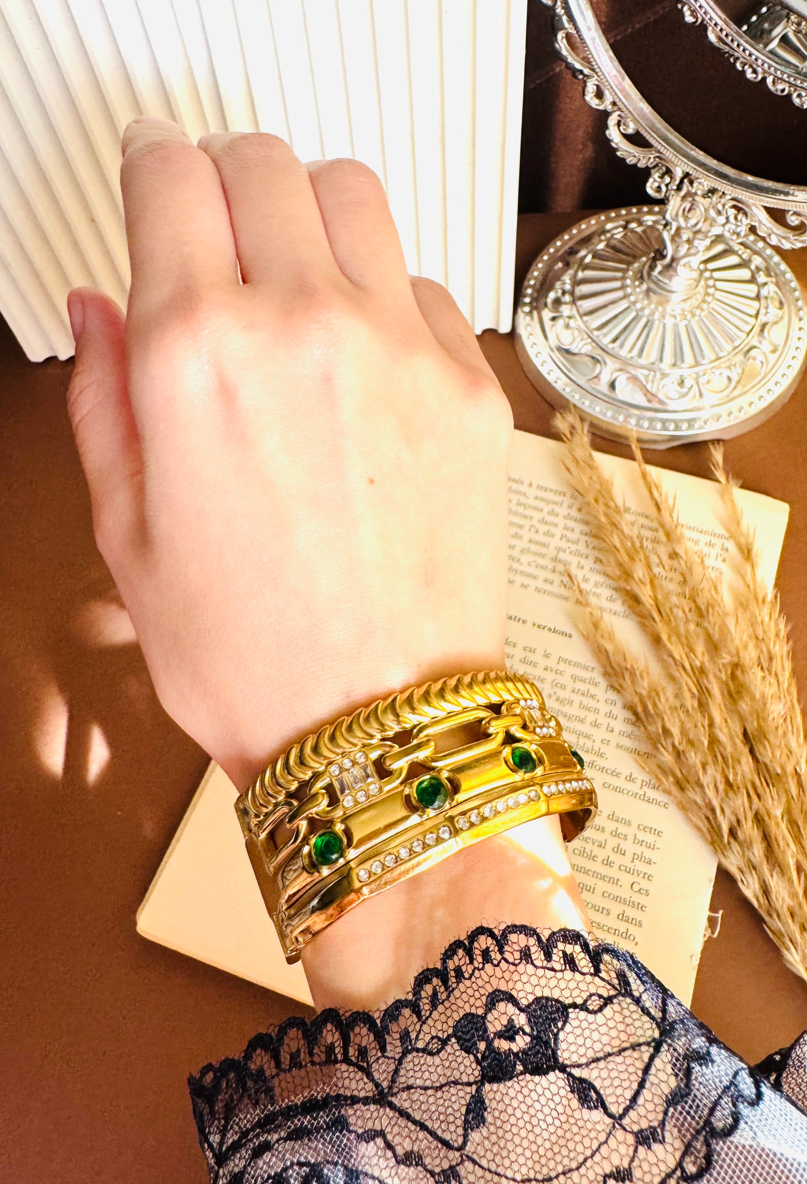 Green zircon bangle