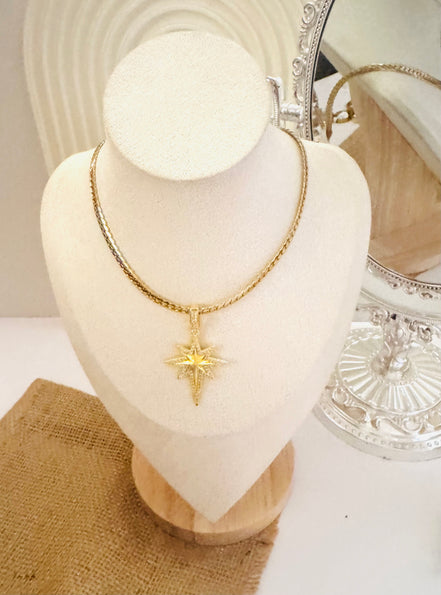 Trendy star necklace