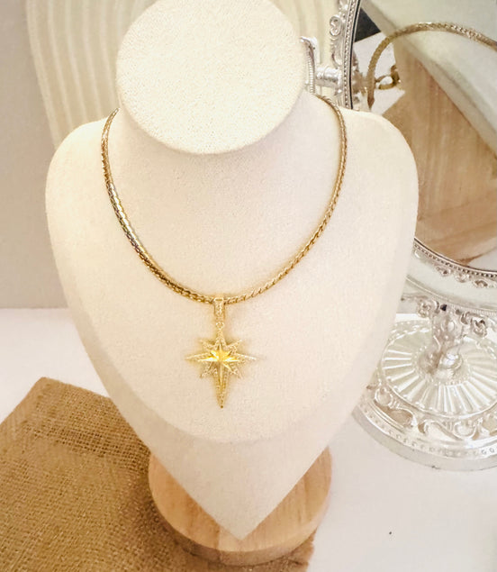 Trendy star necklace