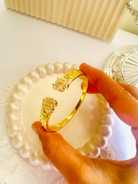 Zircon on bangle
