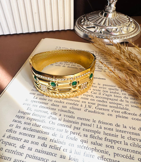 Green zircon bangle