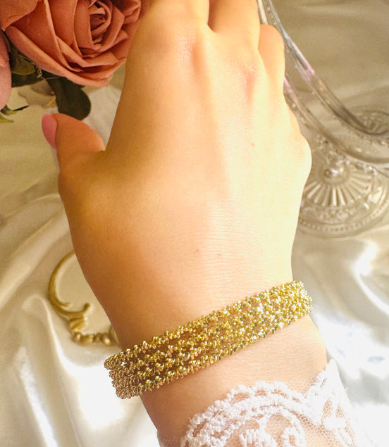 Chunky Italian bangle ( with default) متاح قطعه فيها ديفوه