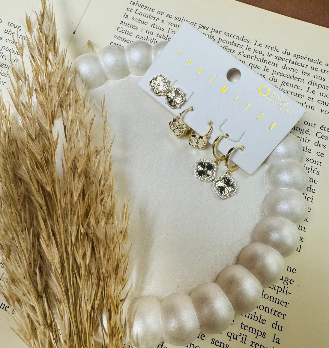 Van clef set earrings