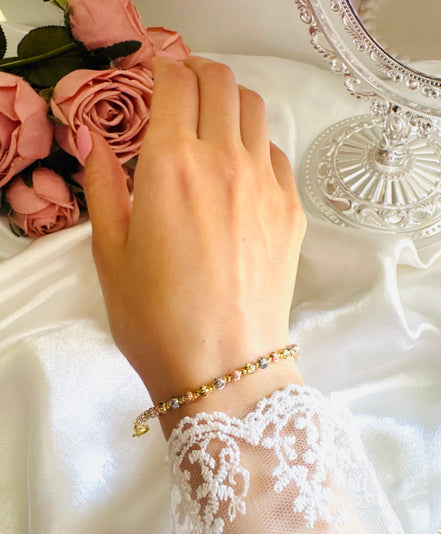 Unique colored balls bracelet