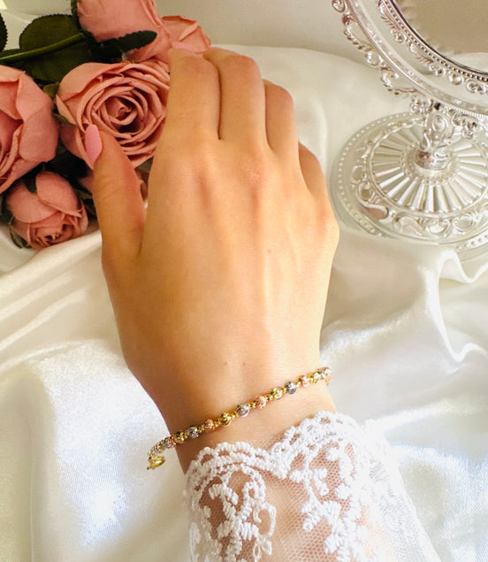 Unique colored balls bracelet