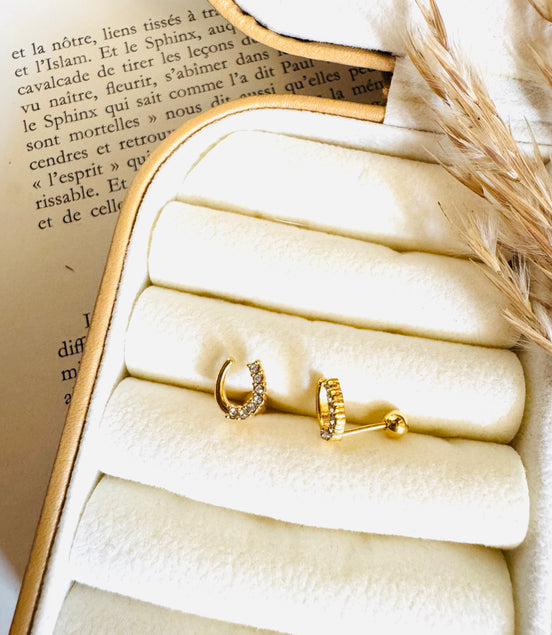 Unique flat back earring