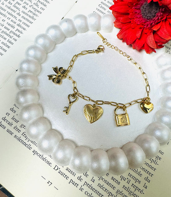 Heart & key bracelet