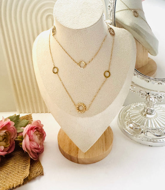Trendy circle necklace