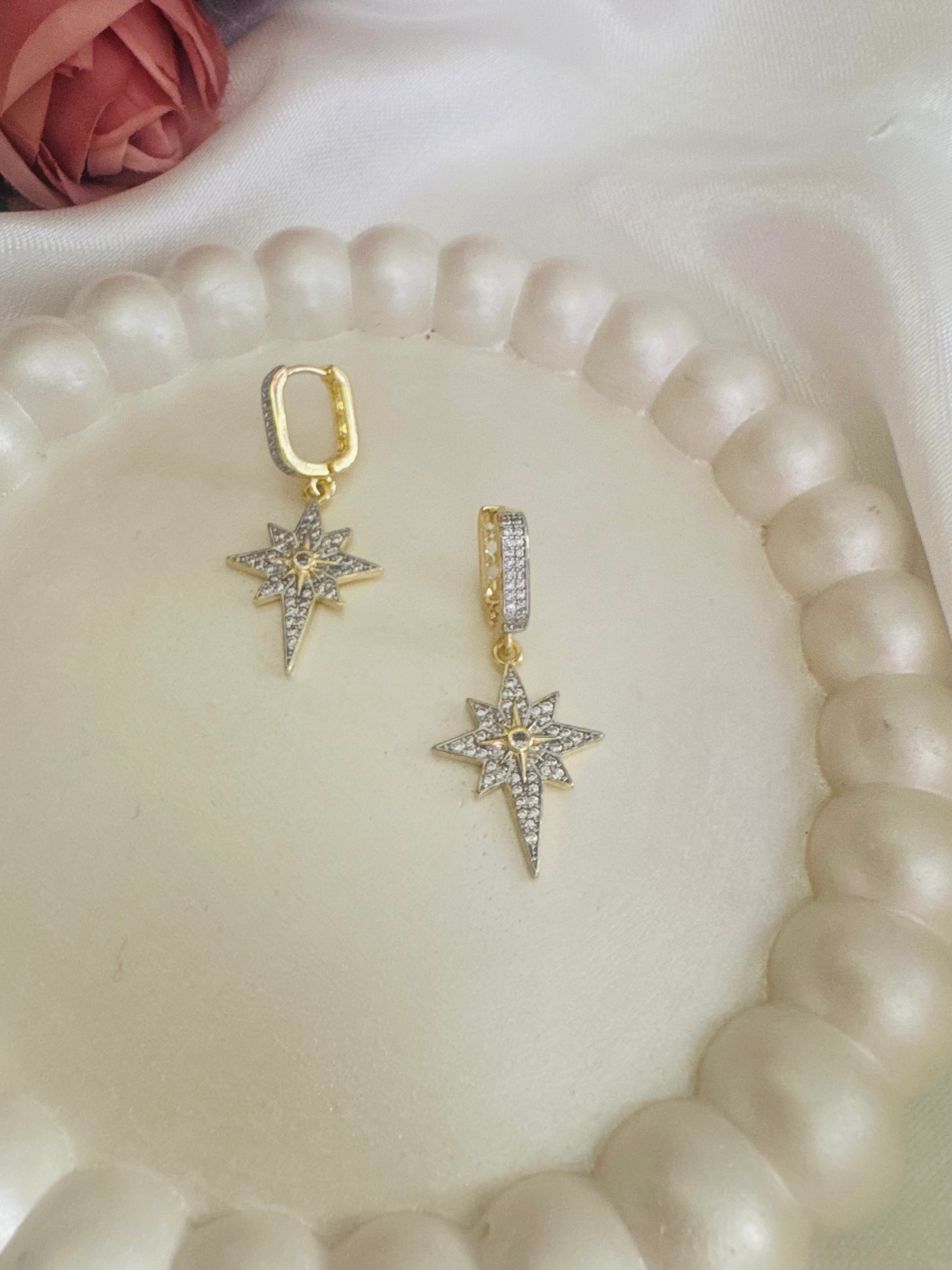 Unique star earring