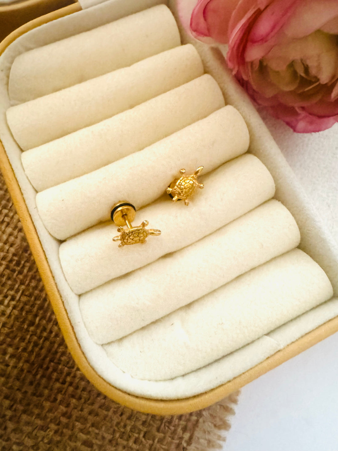 Turtle flat back earring