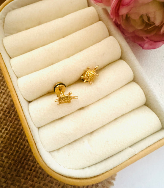 Turtle flat back earring