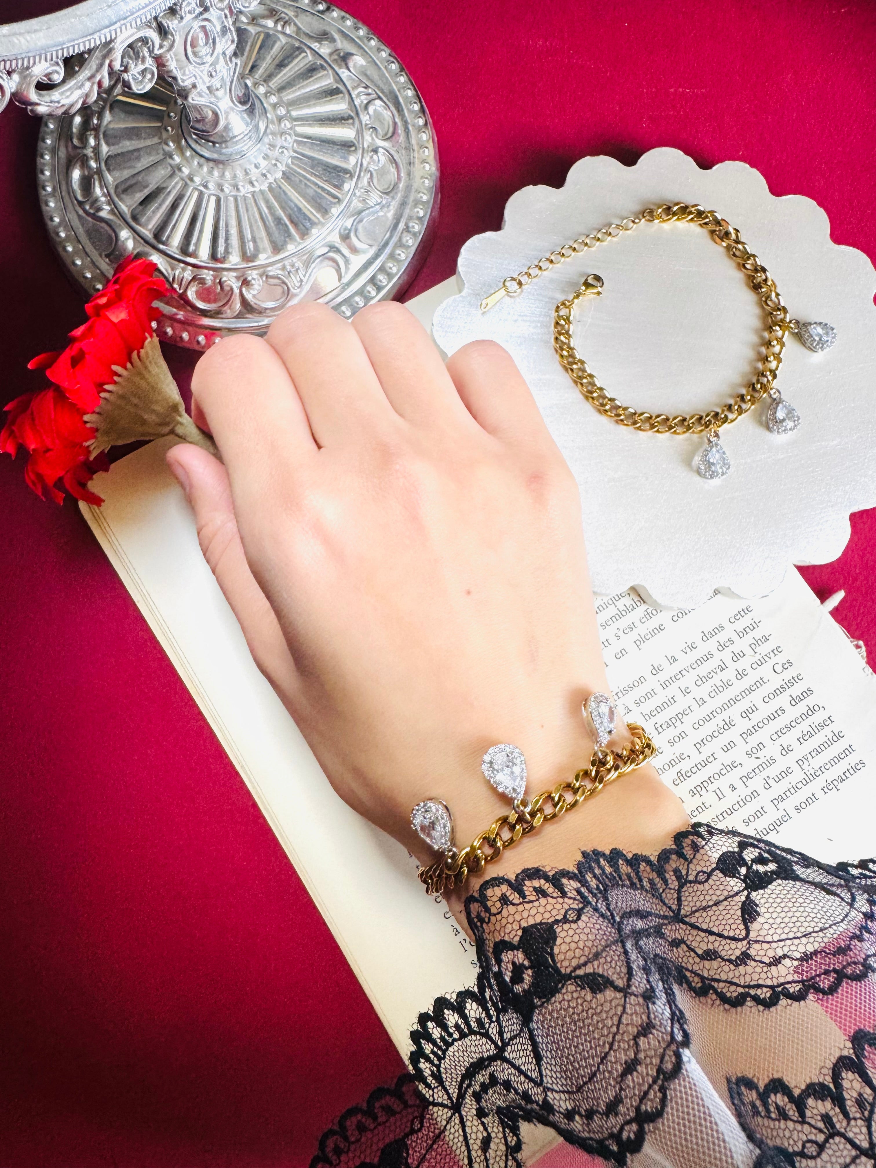 Tear zircon bracelet