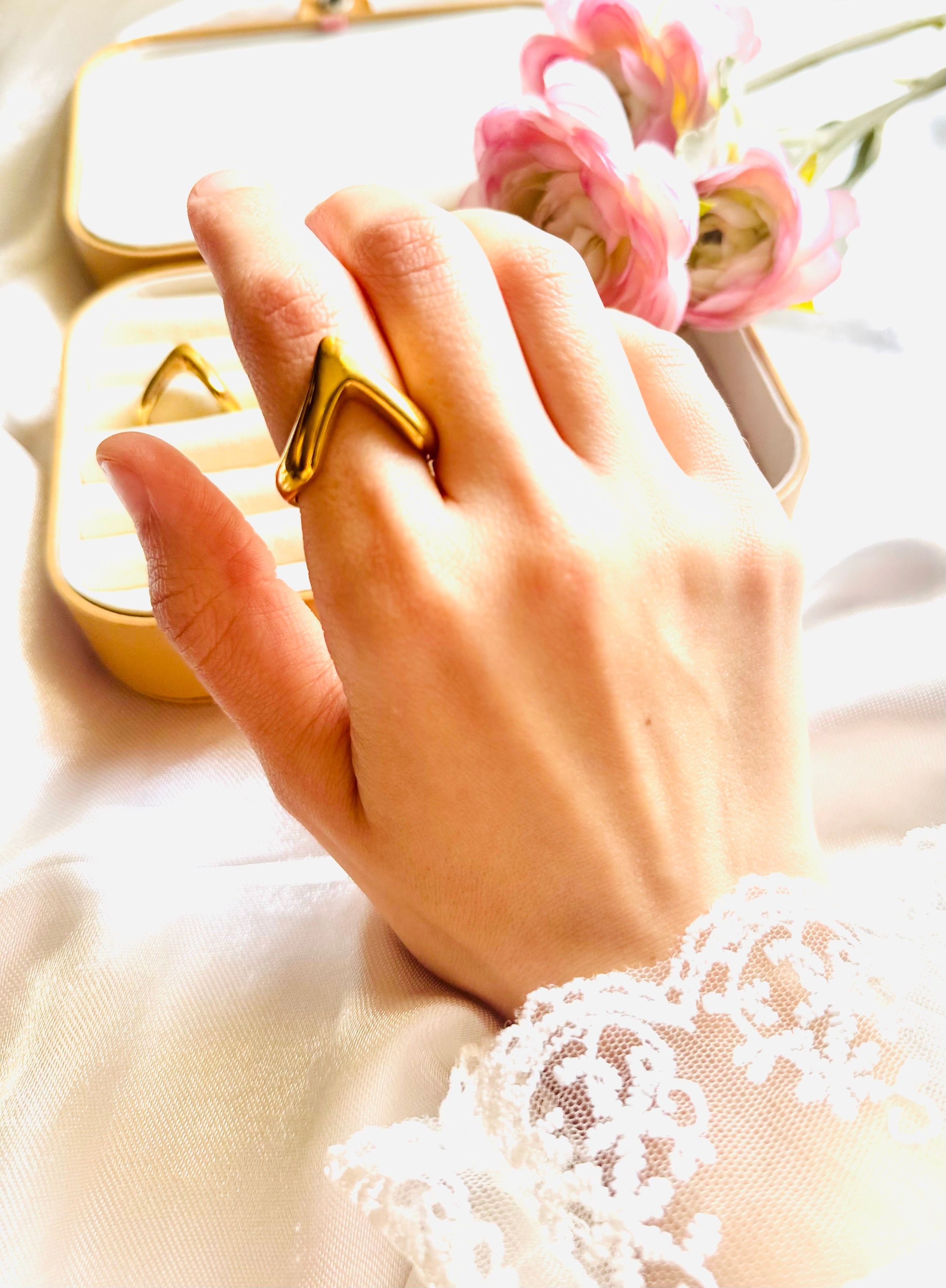 Arrow ring free size [ 18&19]