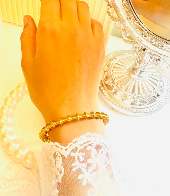 Bubble zigzag bangle