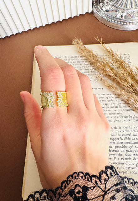 Zircon ring free size