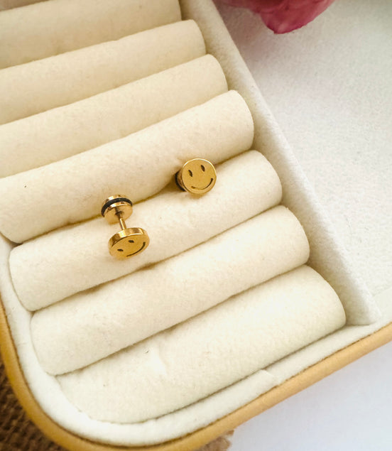 Smile flat back earring