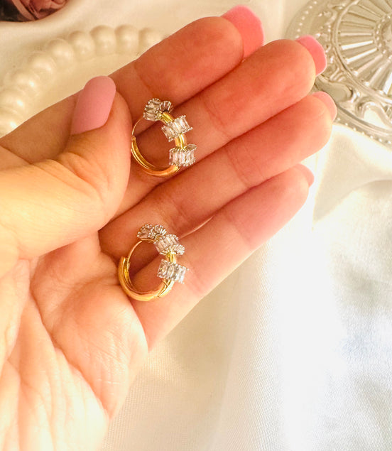 Trendy struss earring