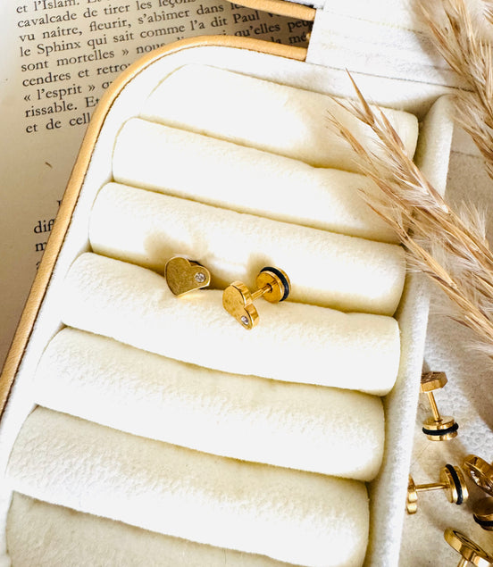 Heart flat back earring