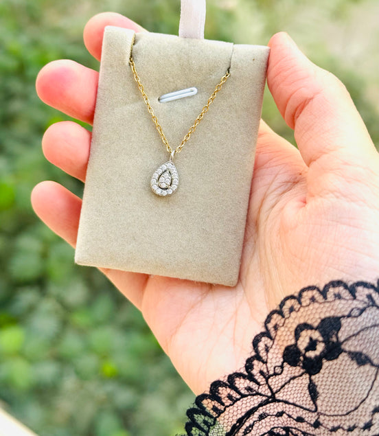 Simple  tear zircon necklace