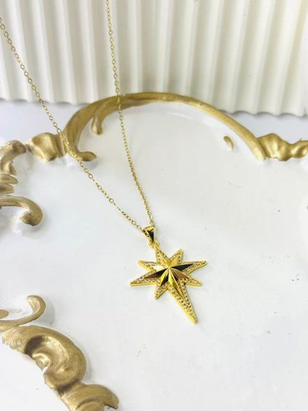 Star strus necklace