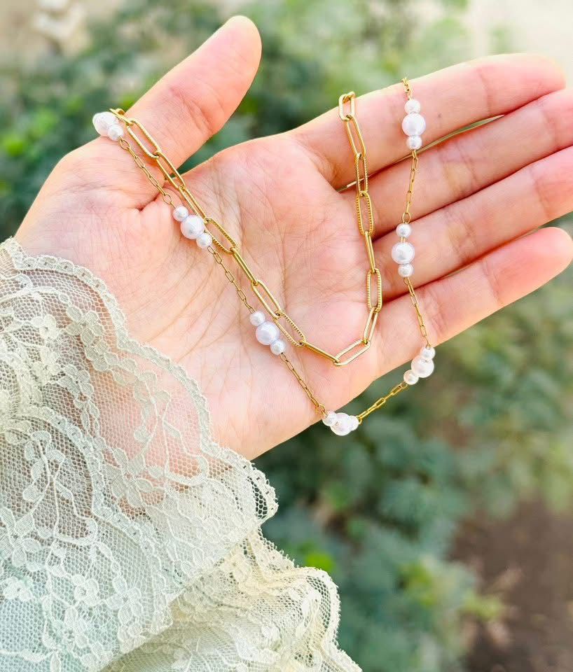 Double layer pearl necklace