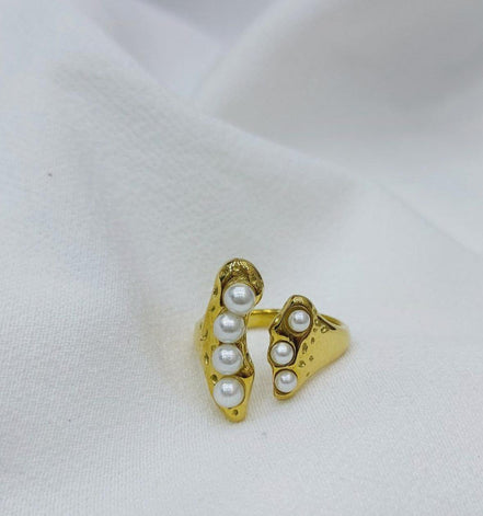 Pearl ring