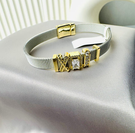 Silver unique bangle