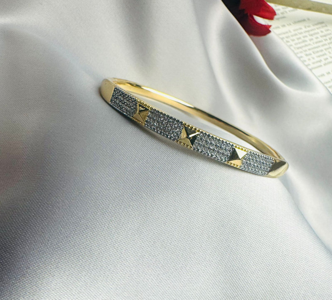 Square zircon bangle