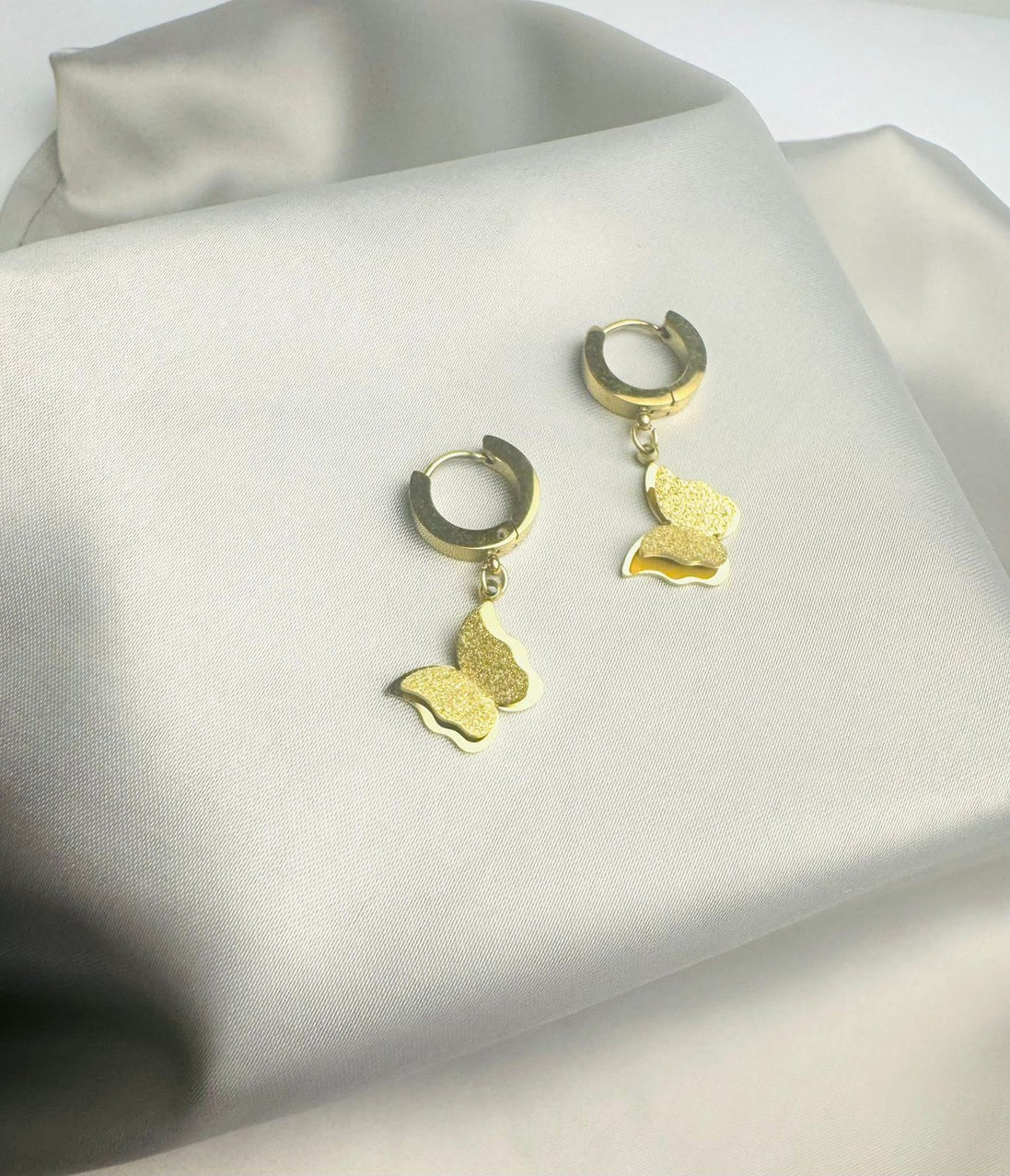 Butterfly ring earring