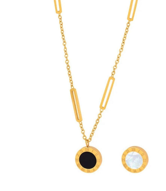 Bulgari dubel face necklace