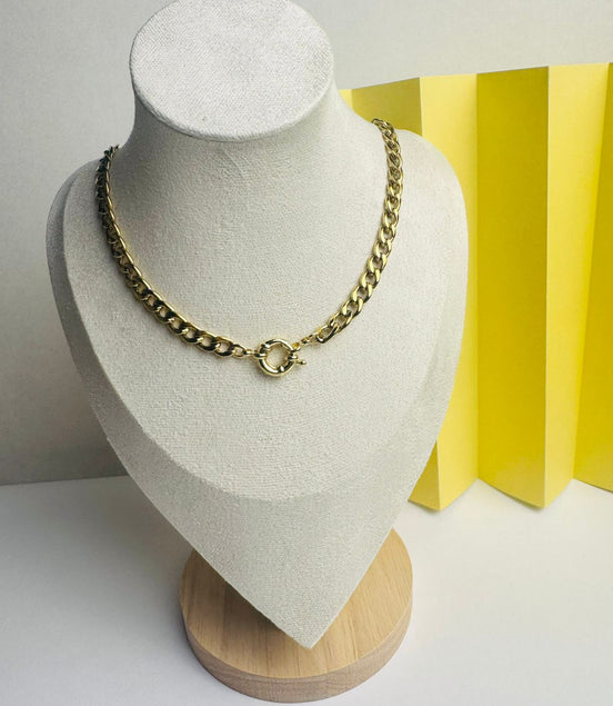 Long Groumaeh lock necklace