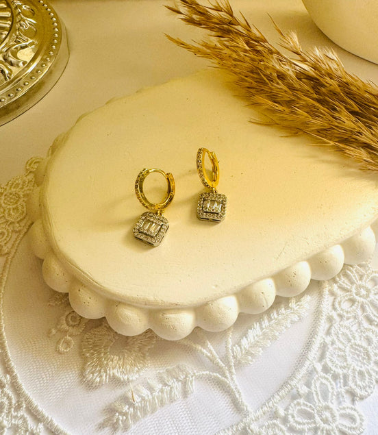Squar silver zircon earring